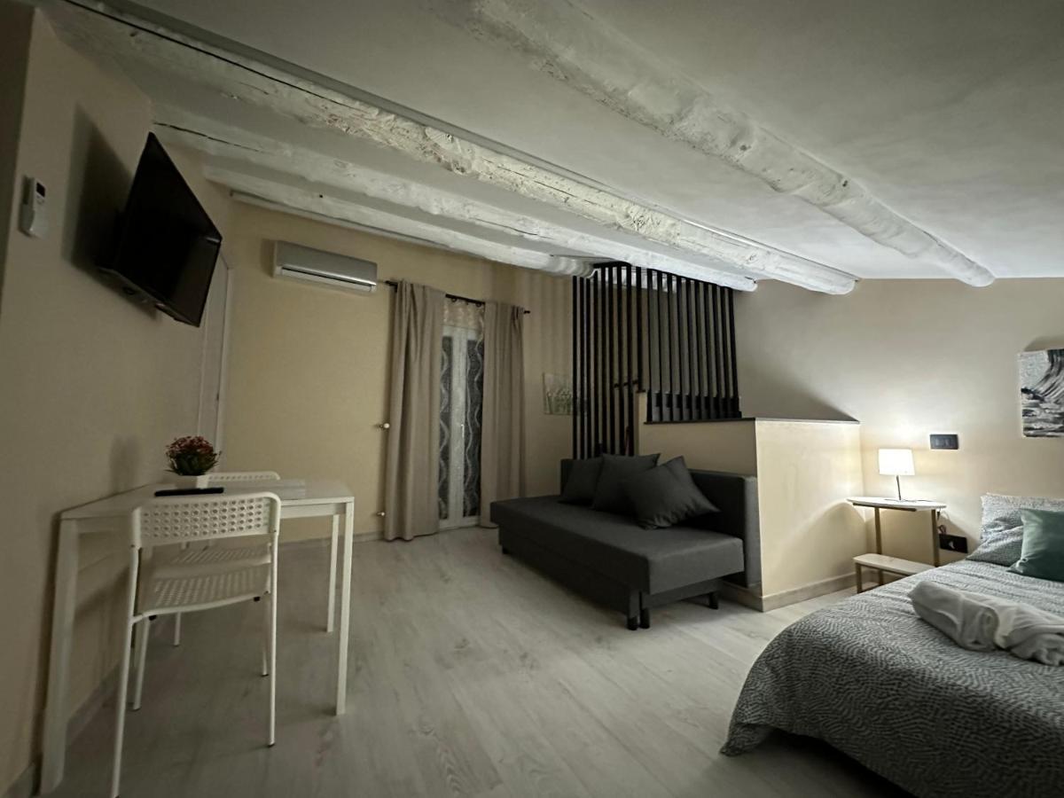 Olinad Rooms Castelbuono  Exteriör bild
