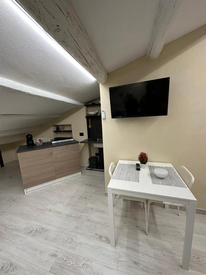 Olinad Rooms Castelbuono  Exteriör bild